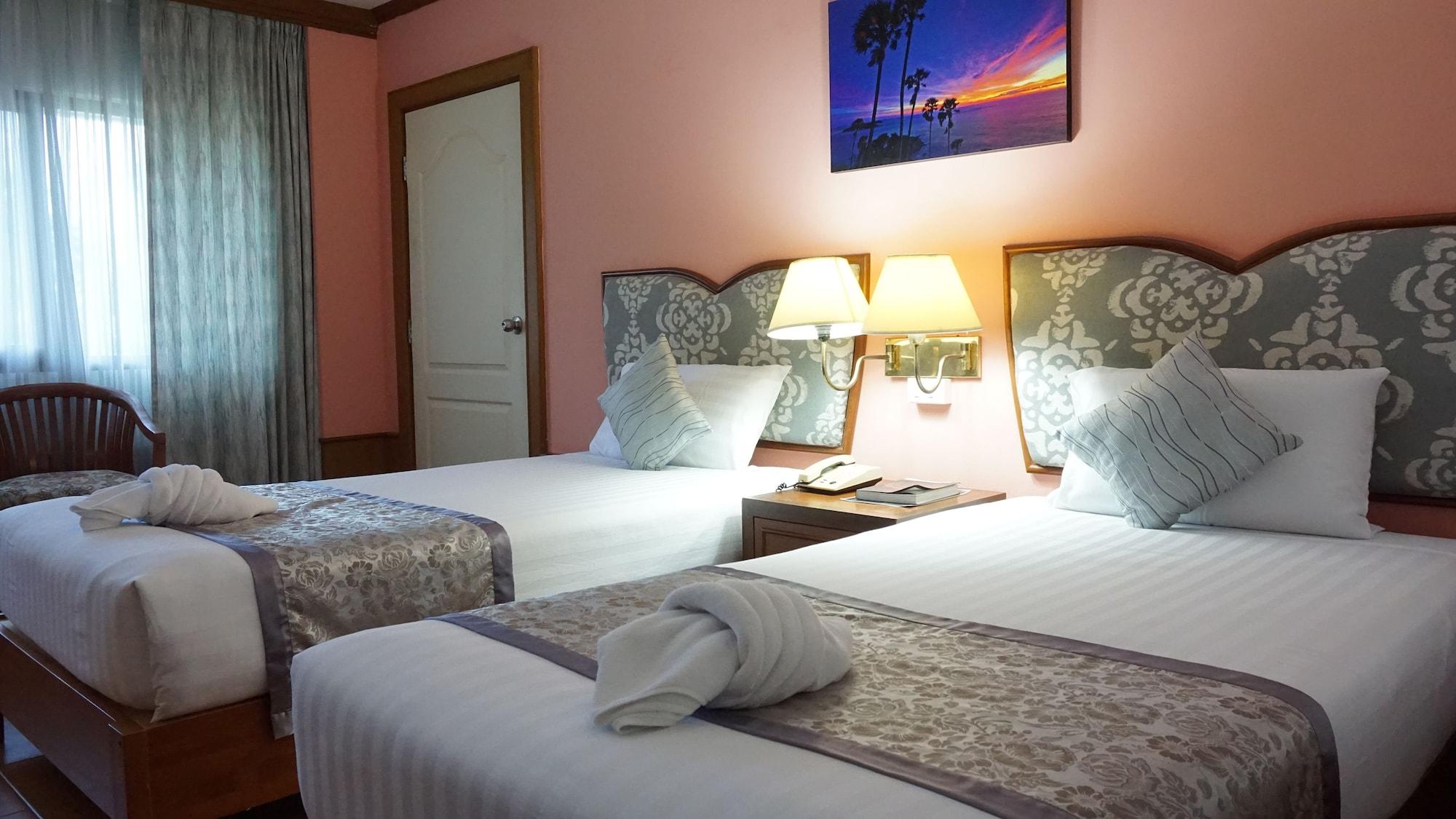 Wattana Park Hotel Транг Екстериор снимка
