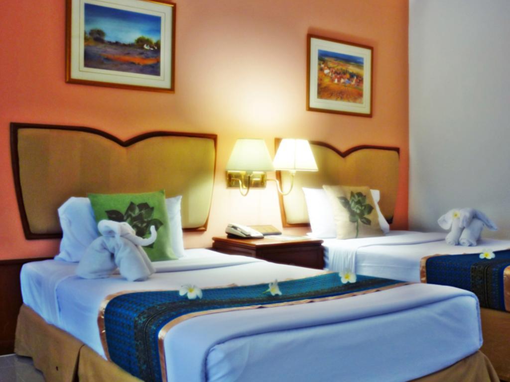 Wattana Park Hotel Транг Екстериор снимка