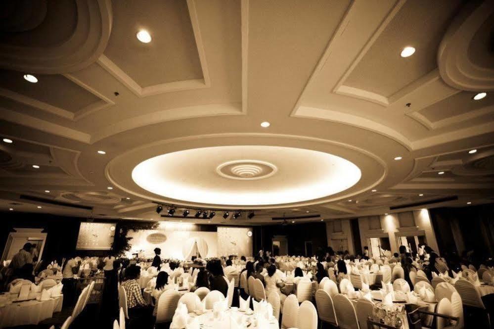 Wattana Park Hotel Транг Екстериор снимка