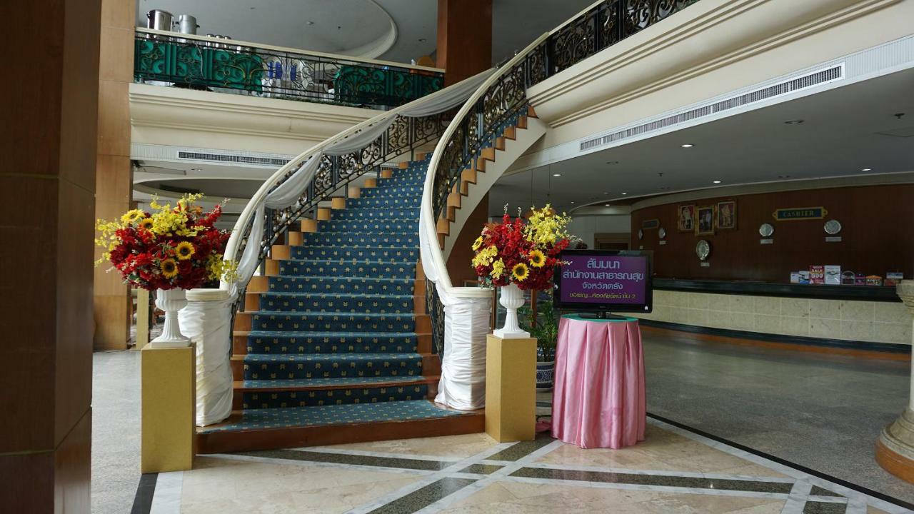 Wattana Park Hotel Транг Екстериор снимка